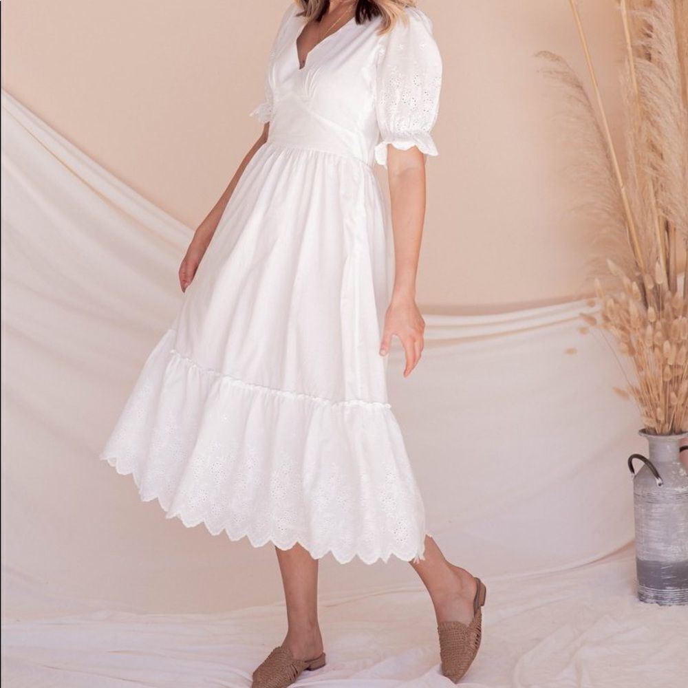 ✨ Whisper Eyelet Midi Dress✨
